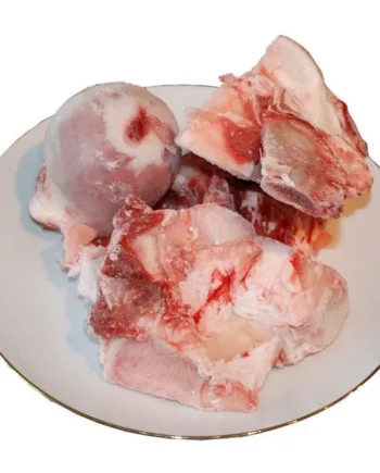 Frosne Kalveknogler – Sund Snack til Hunde i Slagelse!