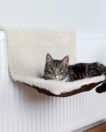 Hyggeplads til Katte i Blødt Plys – Perfekt til Radiatoren