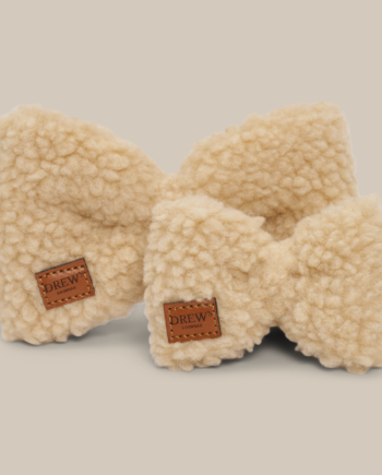Beige Teddy Butterfly - Elegant hundetilbehør på udsalg