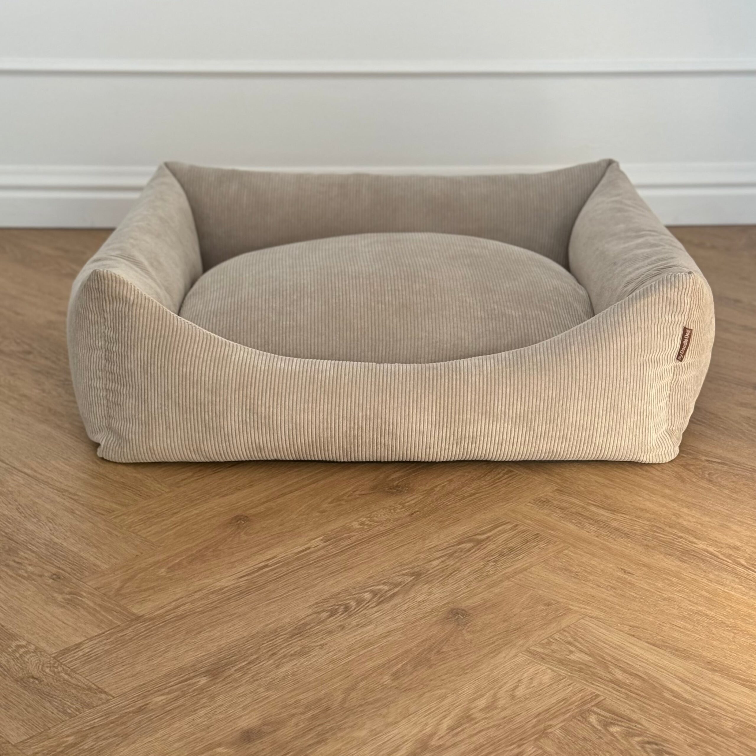 Bjørk Hundekurv - Beige - Komfortabel Hjemmebase til Hunde