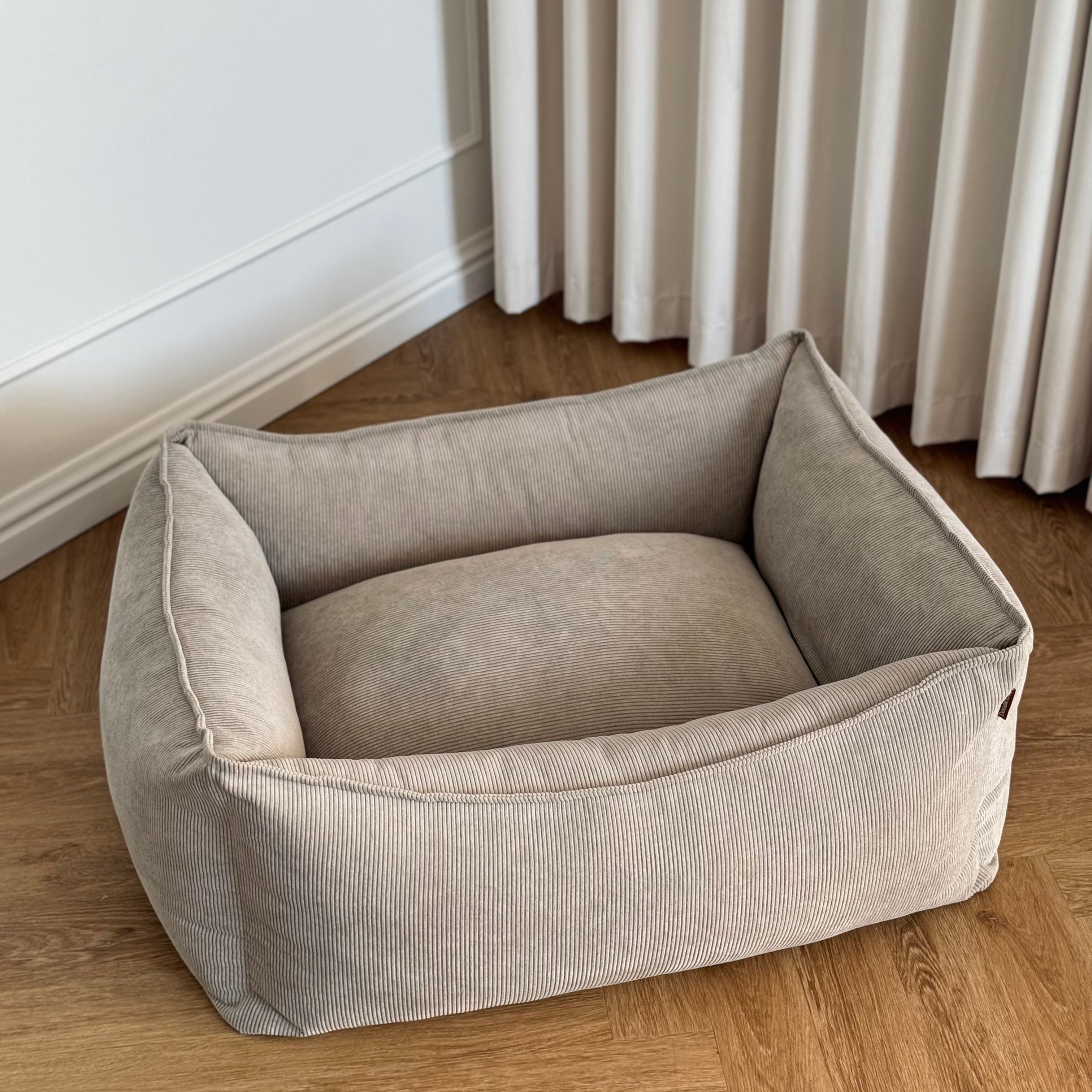 Carl Hundekurv Beige   Smal Fløjl Medium