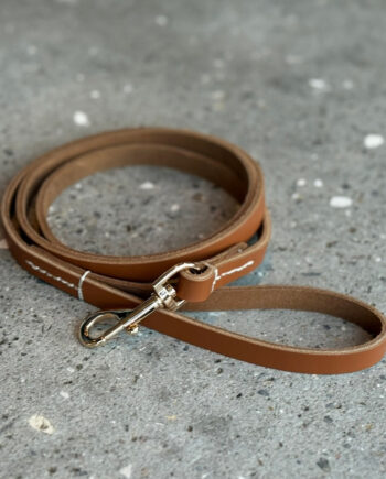 Elegant Hundesnor i Cognac Læder – Stil og Holdbarhed