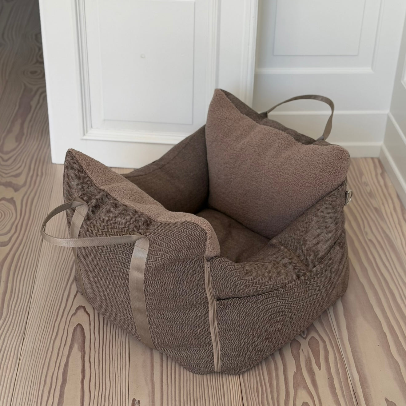 Bjørk Bilsædet Til Hunde   Brun Tweed