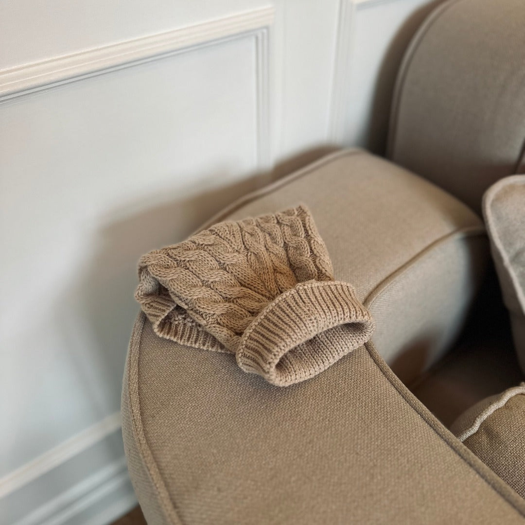 Beige Striktrøje til Hunde – Elegant Vintertøj på Udsalg